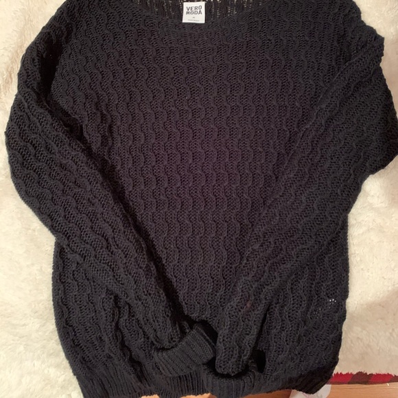 Mendocino Black Squiggle-knit Pattern Sweater - Picture 2 of 3